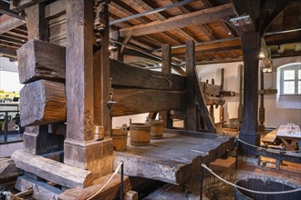 A wine press, wine press, wine press, juice press with an approximately 11 metre long wine press