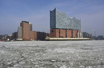 Germany, Hamburg, Elbe, Elbe Philharmonic Hall concert hall, ice on the river, Europe