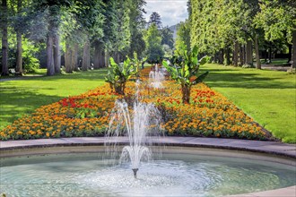 Fountain avenue in the spa gardens, spa town Bad Pyrmont, Lower Saxony state spa, Emmer, Emmertal,