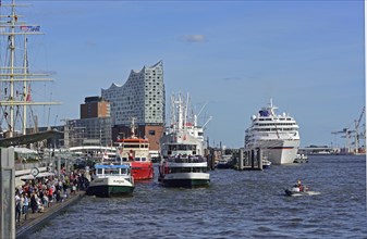 Europe, Germany, Hanseatic City of Hamburg, Elbe, Cap San Diego, Museum Ship, Passenger Ship