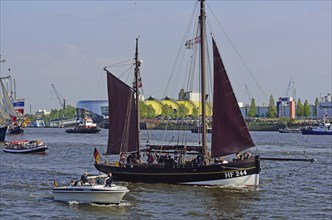 Germany, Hamburg, harbour birthday, parade, historic fishing boat HF 244, Europe