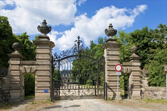 Altdöbern Castle. Major General Alexander Dietrich von Eickstedt († 1727) acquired the property in