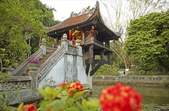 One-pillar pagoda or one-post pagoda, Hanoi, Vietnam, Asia