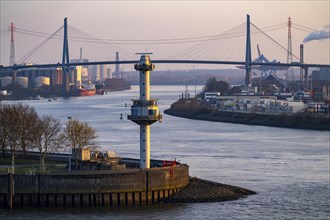 View across the Elbe to the Köhlbrand, estuary of the Süderelbe into the Norderelbe, with Köhlbrand