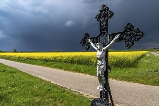 Cross commemorates the former monastery church of St. Luzia, Bedburg-Frauweiler, from 1488, it was