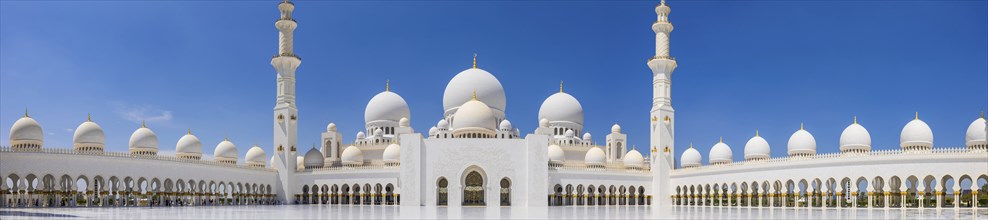 Abu Dhabi Grand Mosque, Iconic Landmark and Architectural Marvel of UAE