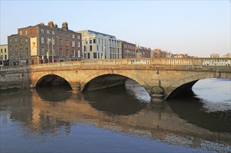 Father Matthew Bridge crossing River Liffey, city of Dublin, Ireland, Irish Republic, Europe