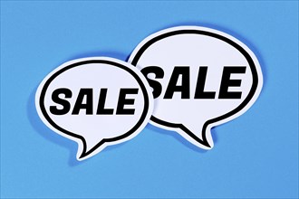 Sale offer when shopping in speech bubbles Communication business concept