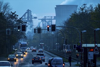 Hüttenwerke Krupp Mannesmann, HKM, blast furnaces, cooling tower, in Duisburg-Hüttenheim, view over