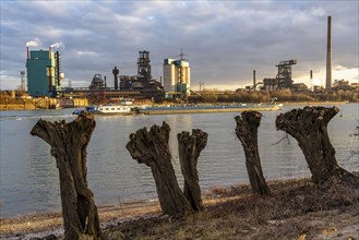 Duisburg-Hüttenheim steelworks, Hüttenwerke Krupp-Mannesmann, HKM, blast furnaces, Rhine, cargo