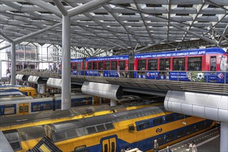 Public transport connections at The Hague Central Station, Centraal Station, local transport,