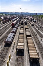 The Hagen-Vorhalle marshalling yard, one of the 9 largest in Germany, is located on the