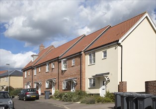 New houses modern property development, Saxmundham, Suffolk, England, UK