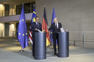 Federal Chancellor Olaf Scholz (SPD) with Anwar Ibrahim, Prime Minister of Malaysia, at a press