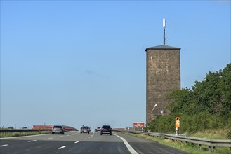 Tower on the A9 motorway at the Elbe bridge near Vockerode, in GDR times the illuminated sign