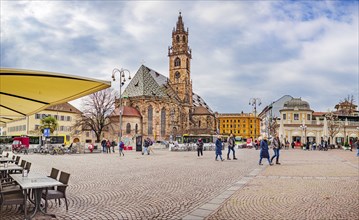 Waltherplatz in Bolzano, South Tyrol, Italy, Europe