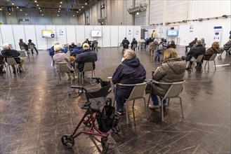 Start in the vaccination centre for corona vaccinations, in a hall of Messe Essen, for people over