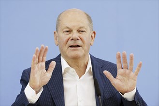 Olaf Scholz (SPD), Federal Chancellor, on his way to the Federal Press Conference, bpk, Federal