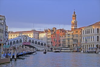 Venice, Grand Canal Italy Rialto Bridge Gondolas Sunset