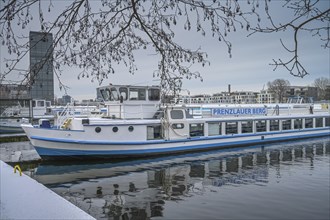 Jetty, boats, winter rest, star and circle, Treptower Park, Treptow, Treptow-Köpenick, Berlin,