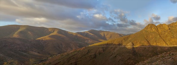 Panoramic road FV-617, evening light, Fuerteventura, Canary Island, Spain, Europe