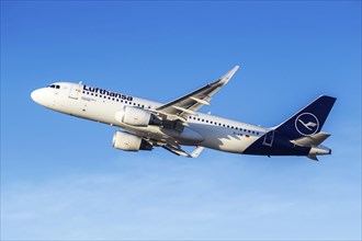 A Lufthansa Airbus A320 aircraft with the registration D-AIWI at the airport in Munich, Germany,