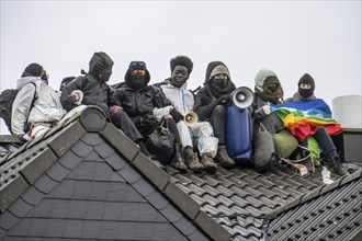 2nd day of the eviction of the Lützerath hamlet, occupied buildings of the former farm, by climate