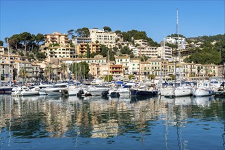 Coastal town of Port de Sóller in the north-west of the island, near Alconàsser, Serra de