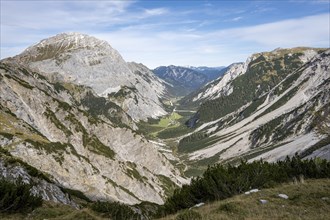 Hiking trail to the Lamsenspitze, view into the Falzthurntal, summit of the Sonnjoch behind, in