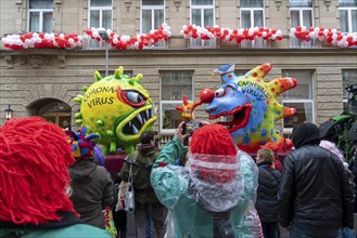 Rose Monday parade in Düsseldorf, street carnival, carnival float, by float builder Jacques Tilly,