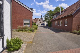 Small housing estate and St Mauritius Church in the Hausdülmen district, Dülmen, Münsterland,