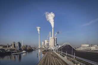 Grosskraftwerk Mannheim AG, GKM, hard coal-fired power plant generates electricity and district