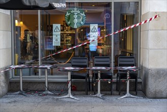 Starbucks Café, closed, take away only, in the city centre, shopping street Westenhellweg, shopping