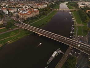 In the early hours of the morning, a section of the Carola Bridge collapsed for unknown reasons.