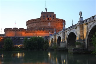 Castel Sant'Angelo, Mausoleo di Adriano, Mausoleum for the Roman Emperor Hadrian, Castel