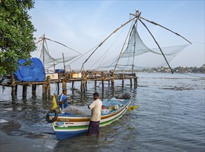 Chinese fishing nets, Fort Kochi, Cochin, Kerala, India, Asia