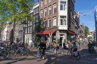 Houses on the Kloveniersburgwal canal, historic centre of Amsterdam, canal belt, café, Amsterdam,