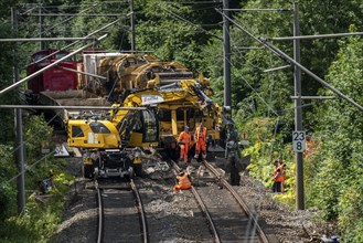 Repair work on the tracks of the S-Bahn line 9, between Essen and Wuppertal, near Essen-Kupferdreh,