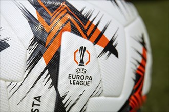 Symbolic image UEFA Europa League 2024/25: Close-up of the official Kipsta match ball