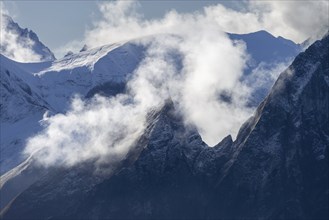 Mountain panorama in autumn from Laufbacher-Eckweg to Seihenker, 1791m, behind Rauheck, 2384m,