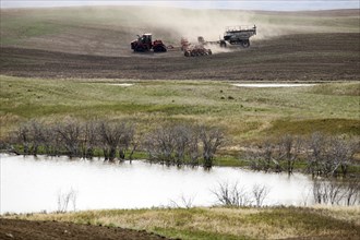 Seeding in Saskatchewan drought conditions Agriculture Canada