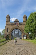 Cyclist, cycle path, Old Harburg Elbe Bridge, Harburg, Hamburg, Germany, Europe