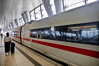 Intercity-Express ICE on the platform at the long-distance railway station, airport, Frankfurt am