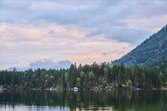 Hintersee in autumn colours, Ramsau, Berchtesgaden National Park, Berchtesgadener Land district,