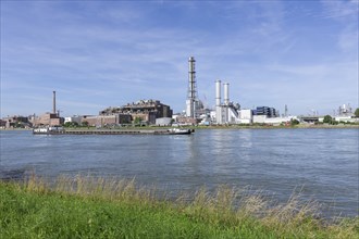 BASF, Lugwigshafen am Rhein, industrial area, ship, Mannheim, Baden-Württemberg, Germany, Europe