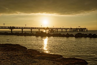 Baltic Sea beach, Baltic Sea coast with the Wustrow pier, evening mood, Baltic seaside resort