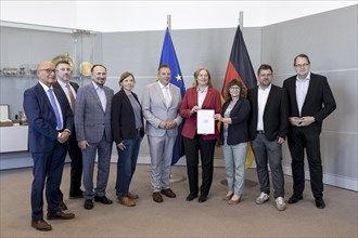 Petitions Committee with Bundestag President Bärbel Bas, SPD, Member of the Bundestag in Berlin, 26