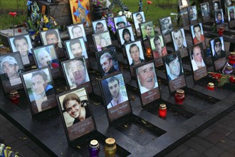 Commemorating the dead from the bloodiest Maidan demonstration in February 2014, pictures of the