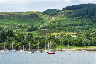 Boats in Ardentallan Bay, Loch Feochan, Oban, Argyll and Bute, Scotland, UK