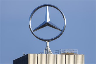 Merdedes-Stern, Daimler, Mercedes-Benz, Group Headquarters, Stuttgart-Untertürkheim,